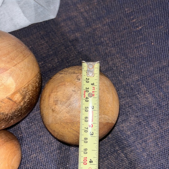 Wood decorative balls - Picture 3 of 5